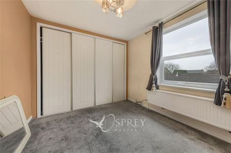 3 bedroom flat to rent - Photo 4