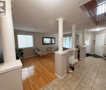 424 NEWPORT Drive, Cambridge, Ontario, N3H5S6 - Photo 2