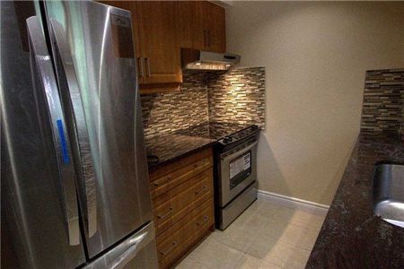 For Lease - 102 Beaverbrook Court, Toronto, Ontario - Photo 5