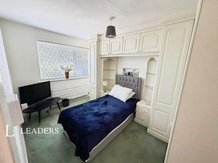 Maryland Avenue, Hartford, Huntingdon, Cambridgeshire, PE29 - Photo 2