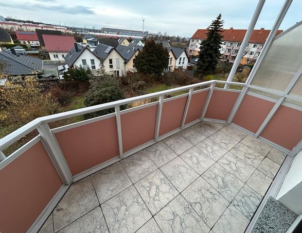 Frisch renovierte 3-Zimmer-Wohnung mit Balkon! - Foto 1