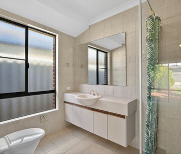 Lifestyle, Location & Room to Grow. - Photo 1