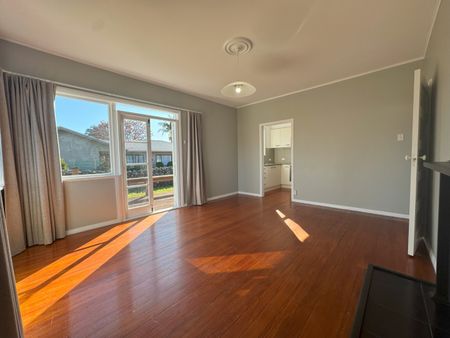 Nestled in the heart of Whau Valley - Photo 2