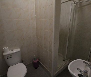 1 bedroom in a house share to rent - Photo 6