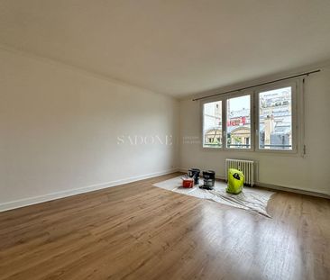 Location Appartement 4 pièces 78,80 m² à Paris 16 - Photo 2