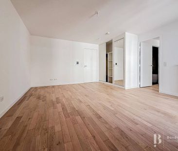 Rental Apartment Courbevoie - Photo 3