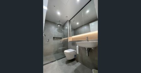 Furnished two bedroom apartment in Mascot with open outlook - Photo 4