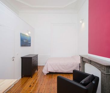 Room at Rue des Deux Eglises 22 - Photo 2