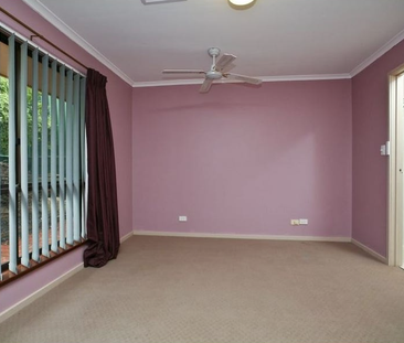 Spacious Family Home - Photo 5