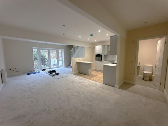 2 bedroom semi-detached house to rent - Photo 1