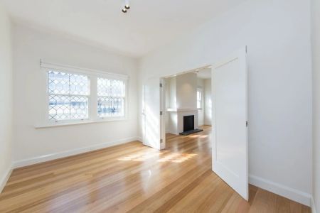 Unit 4/86 Armstrong Street, Middle Park. - Photo 2