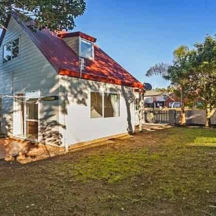 New Lynn 3 Bedroom House Available for Rent - Photo 1