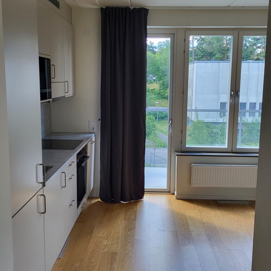 Tellusvägen, Sollentuna - Photo 1