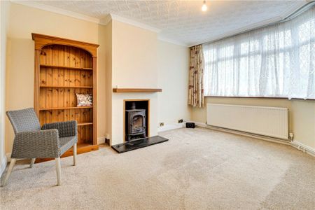 Bullens Green Lane, Colney Heath, St. Albans, AL4 0QR - Photo 5