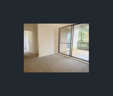 Spacious 2 bedroom Rose Bay apartment!! - Photo 1