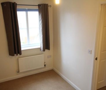 3 bedroom terraced house to rent - Photo 6