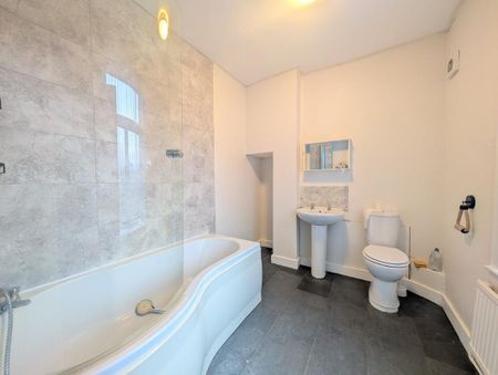 Bradford Road, Shipley - Photo 5