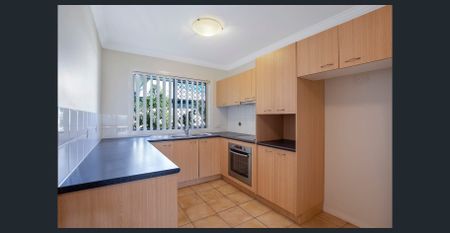 Stylish Inner City Living - Photo 4