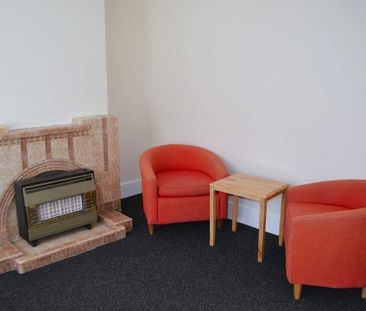 2 bedroom house to rent - Photo 2