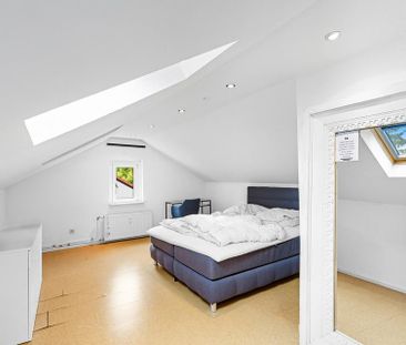 ***Großzügige möblierte Maisonettewohnung mit Balkon in Berlin-Zehl... - Photo 3