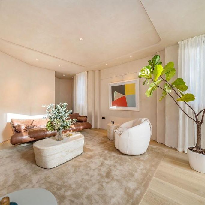 4 bedroom detached house to rent - Photo 1