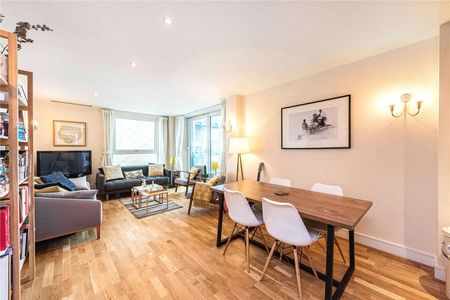 A bright one bedroom apartment situated within this desirable river fronted development, located in West Wapping. - Photo 4