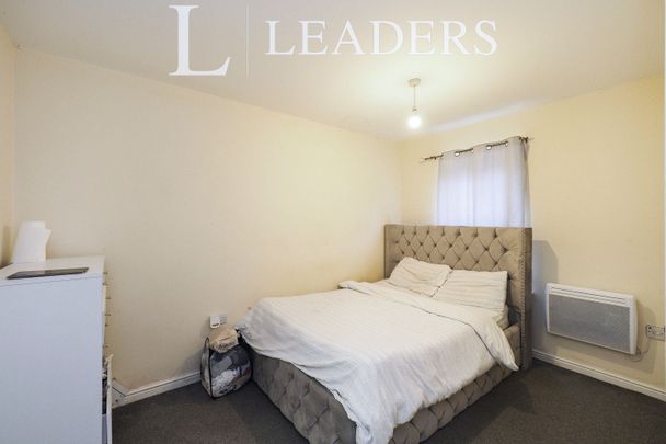 2 bedroom apartment to rent Hamilton Road, Nottingham, NG5 - Photo 1