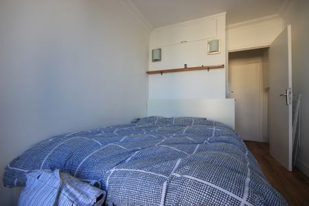 Appartement a louer Paris - Loyer €1 162/mois charges comprises ** - Photo 2
