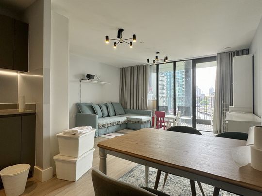 Marshgate Lane, London - Photo 1