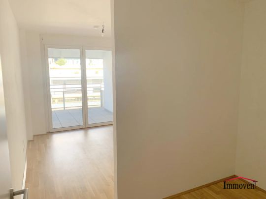 Traumhafte helle 2-Zimmerwohnung mit Loggia und kleinem Garten! - Photo 1