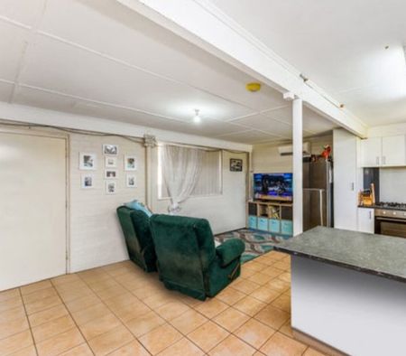 Shoalwater - Photo 2