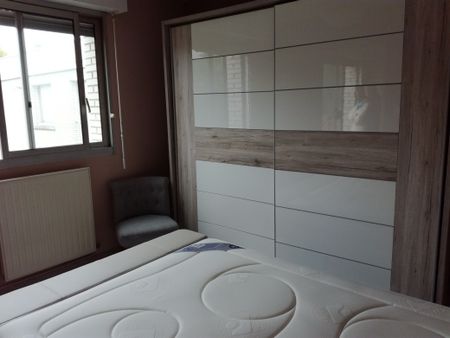 Location Appartement 2 pièces 53m² VALENCIENNES 59300 - Photo 4