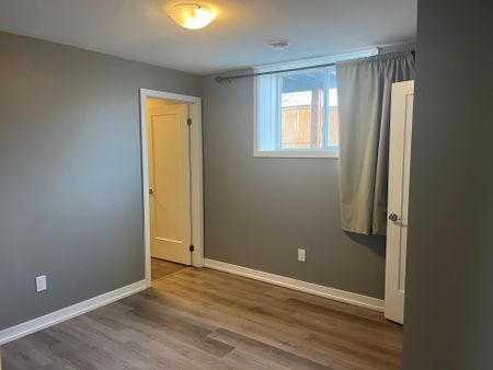 For Lease - 4263 Fourth Avenue Unit# 812, Niagara Falls, Ontario - Photo 4