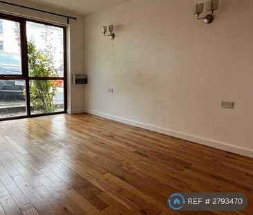 2 bedroom maisonette to rent - Photo 3