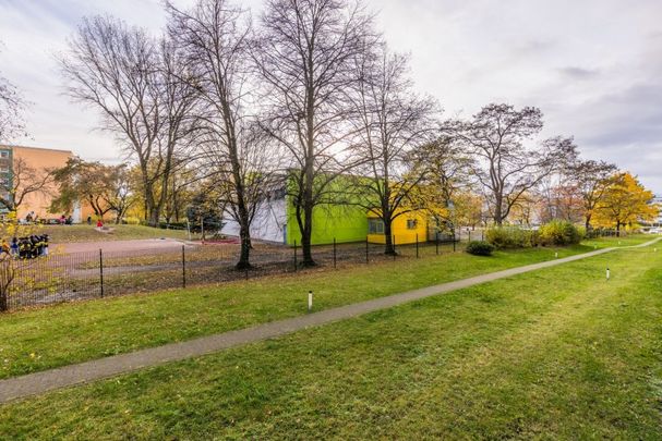 Große Tageslichtküche I traumhaftes Bad - Foto 1