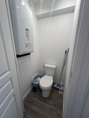 Location Appartement 1 pièce 27m² - Photo 4