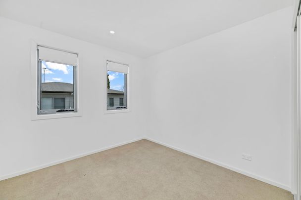 3/23 Gatton Street, Farrer. - Photo 1