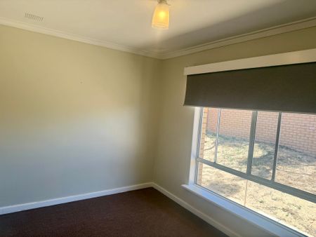 Coastal Living Made Easy – Walk to Scarborough Beach - Photo 5