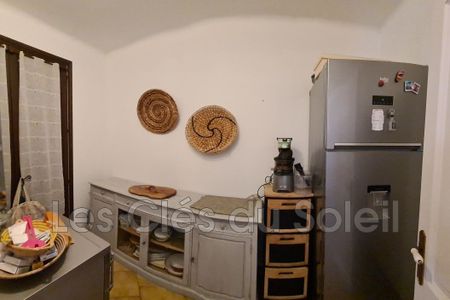 Location Maison 3 pièces 134m² ST CYR SUR MER 83270 - Photo 5