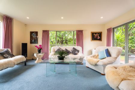 6 Gresford Place, Churton Park - Photo 2