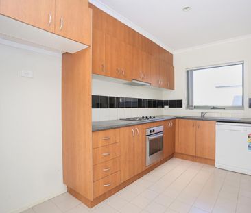 24 Kynoch Lane, Maribyrnong VIC 3032 - Photo 4