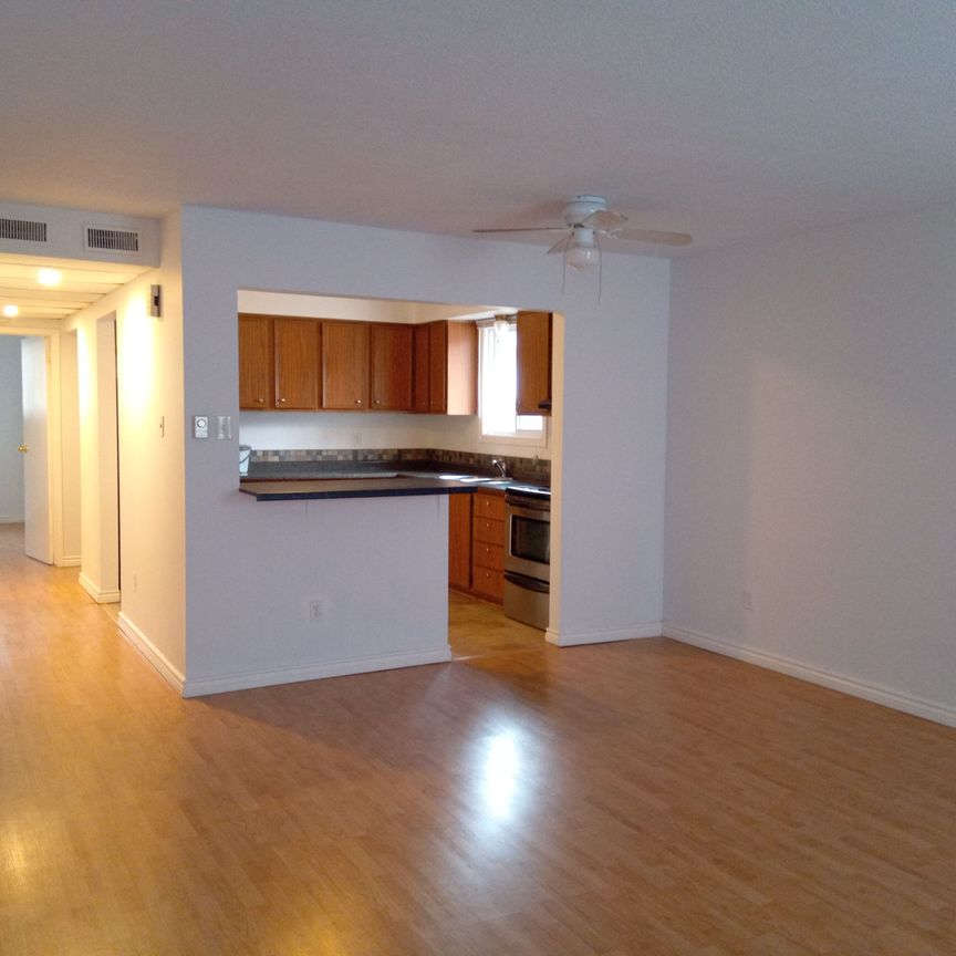 For Lease - 7 Horn Street, London South, Ontario - Photo 1