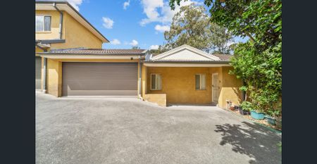 2/5 Needlewood Grove, Padstow Heights, NSW 2211 - Photo 5