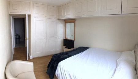 3 bedroom flat share to rent - Photo 2