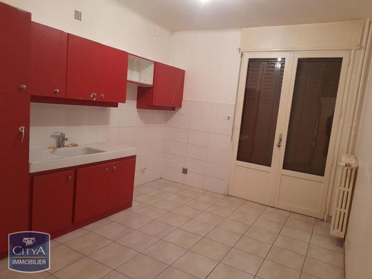 Location Appartement 4 pièces 92m² ST ETIENNE 42100 - Photo 1