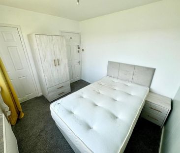 4 bedroom house share to rent - Photo 4