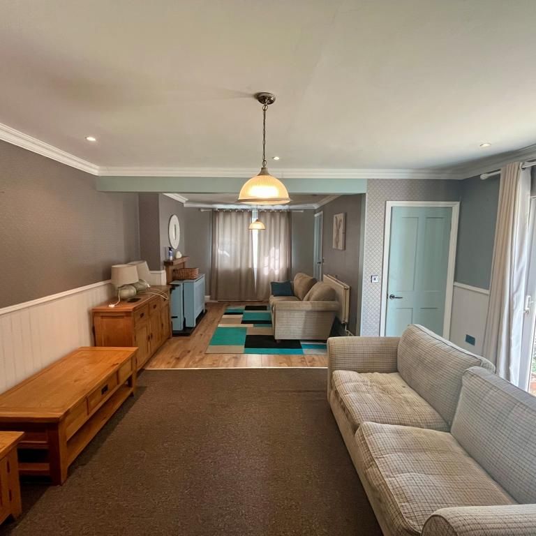 2 bedroom semi-detached house to rent - Photo 1