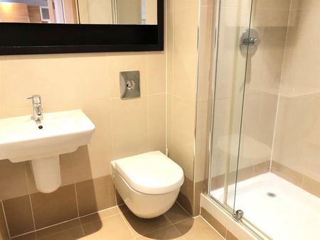 1 bedroom Flat To Let - Photo 5