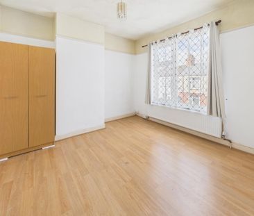 3 bedroom house - terraced to rent - Photo 3