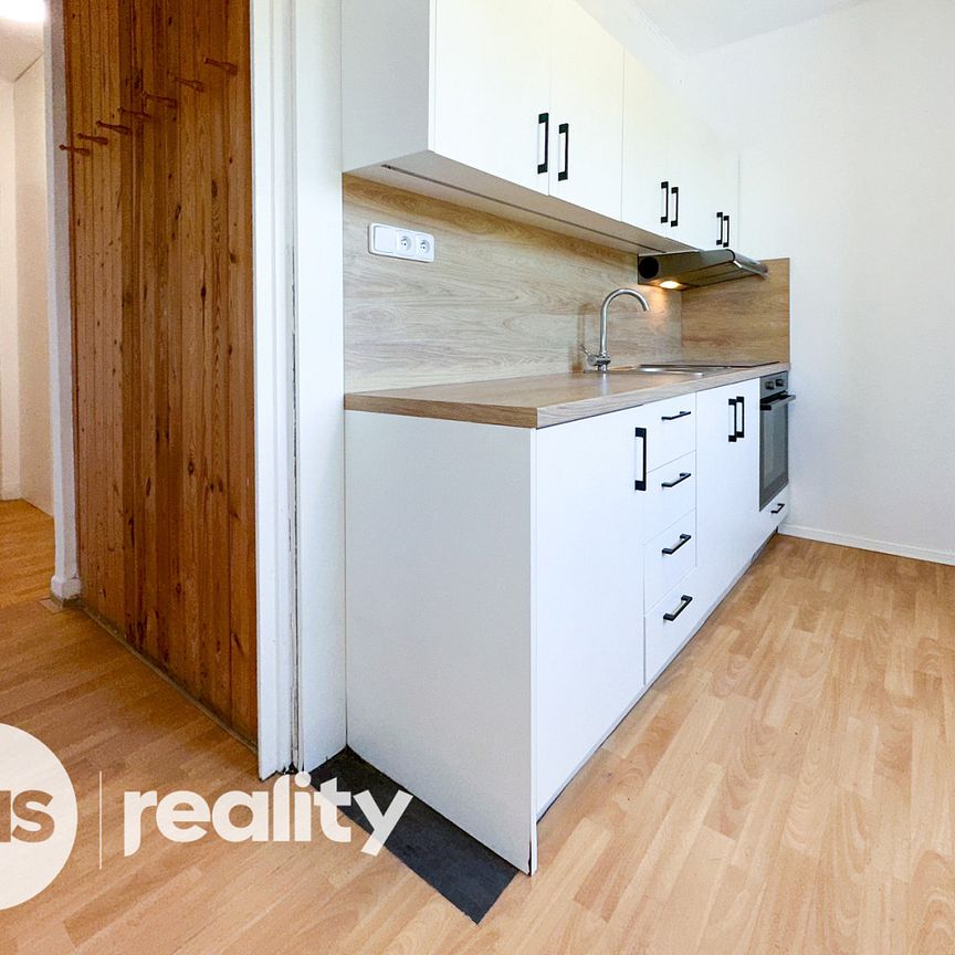 Pronájem bytu 2+1 55 m² - Photo 1
